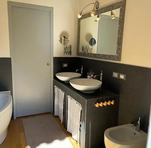 Charming Giancarla Feriehus