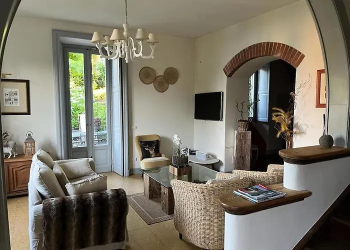 Charming Giancarla Feriehus